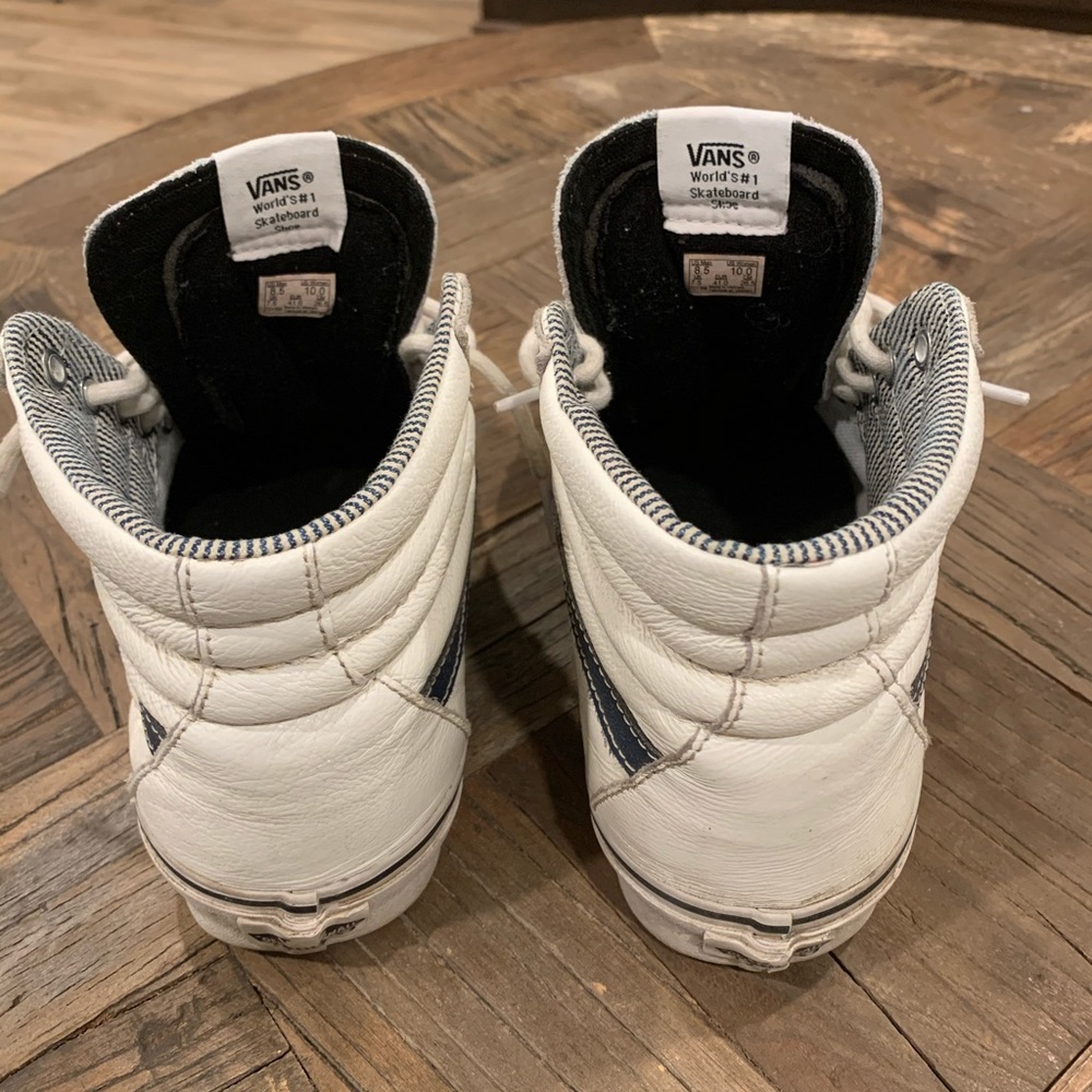 HIGHTOP WHITE VANS size 8.5